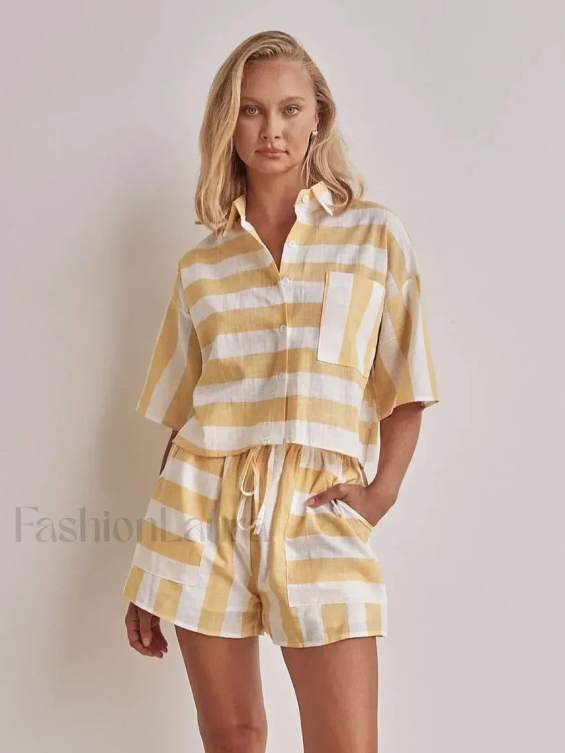 Half Sleeve Collar Pajama Shorts Two Piece Set Secondary image