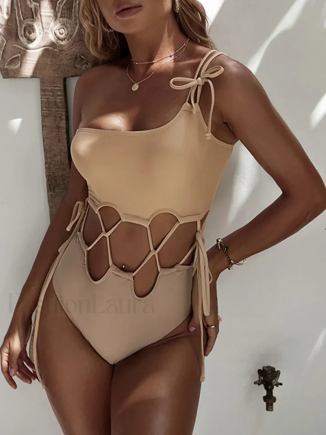 High Cut One Shoulder Slim Fit One Piece Secondary image