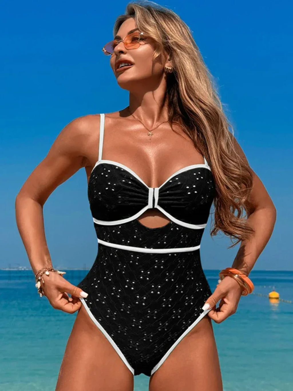 Hollow Out Slim Spliced One Piece Black / S