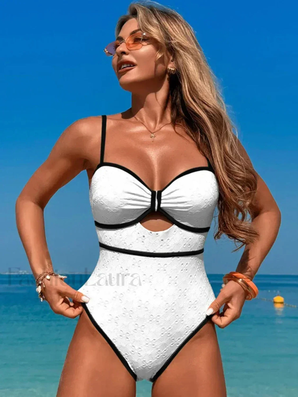 Hollow Out Slim Spliced One Piece White / S
