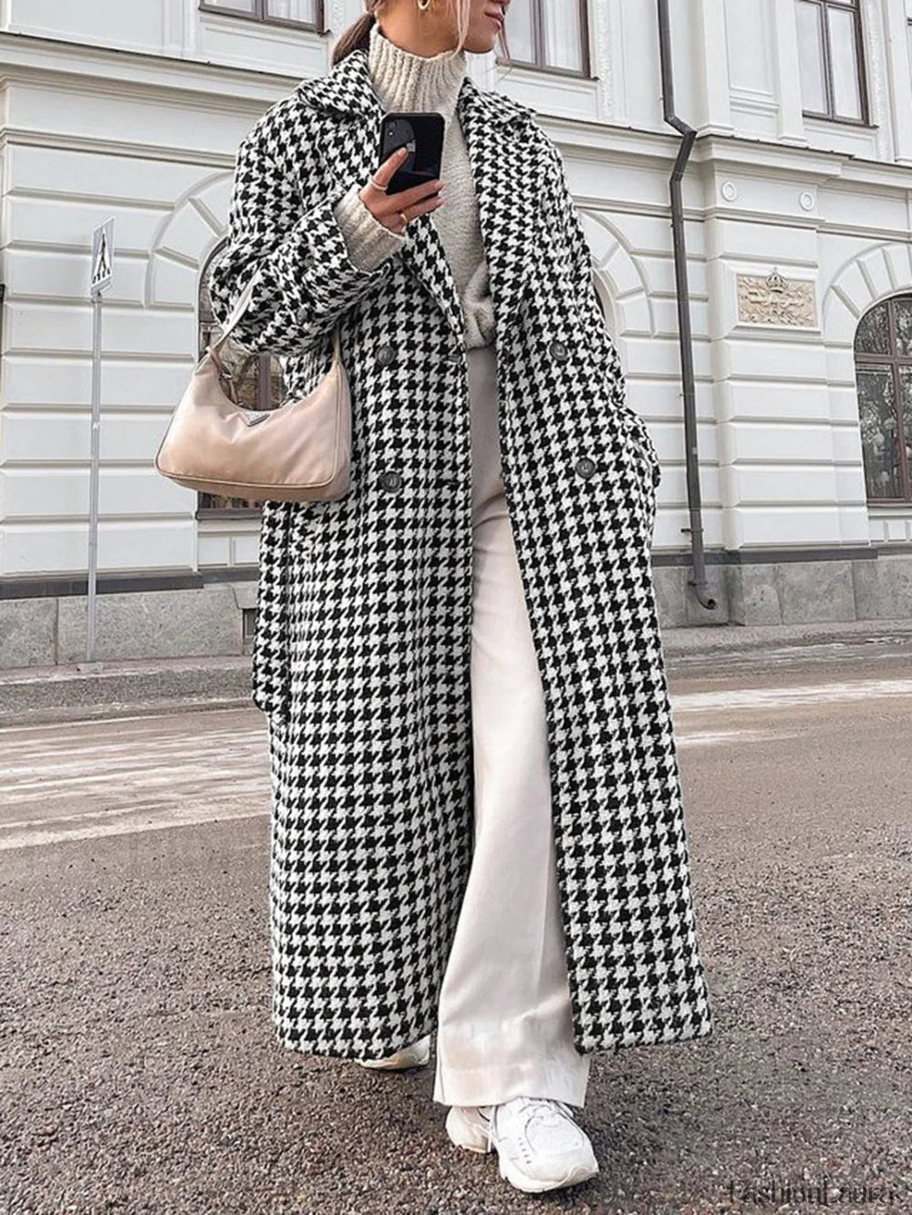 Houndstooth Tweed Graceful Trench Coat Black / XS Wool Coats