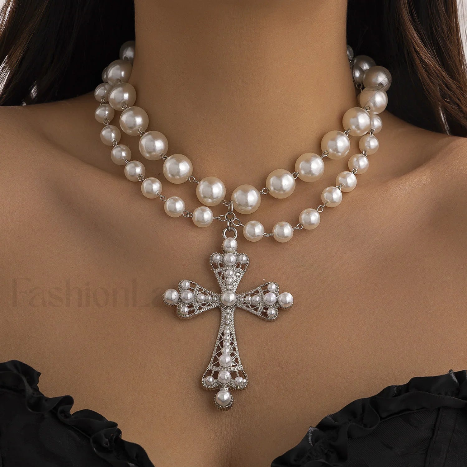 Imitation Pearl Gothic Pendant Cross Necklace Main image