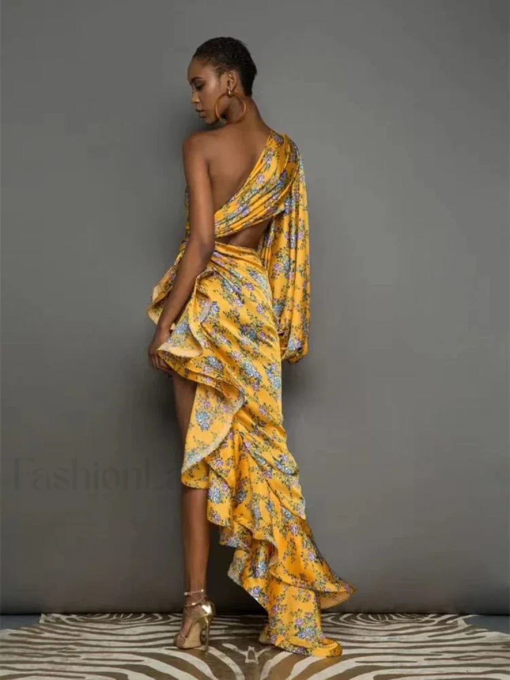 Irregular Ruffle Shoulder Floral Dress