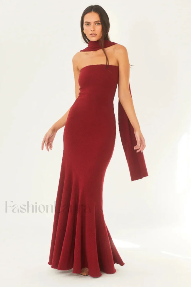 Juliana Elegant Maxi Dress Main image