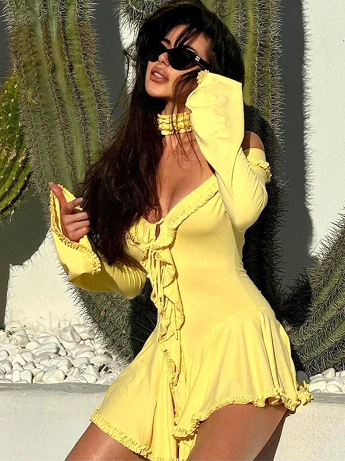 Lace Off-Shoulder Slim Mini Dress Secondary image