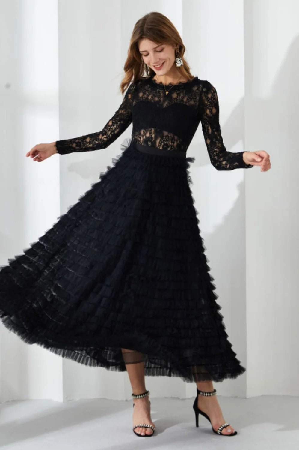Lace Tiered Ruffle Charming Tulle Maxi Dress