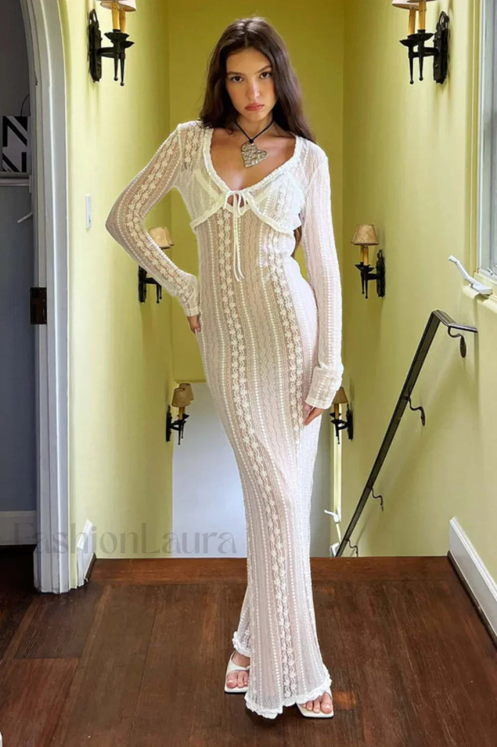 Lace V Neck Charming Slit Two Piece Dress S / Cream