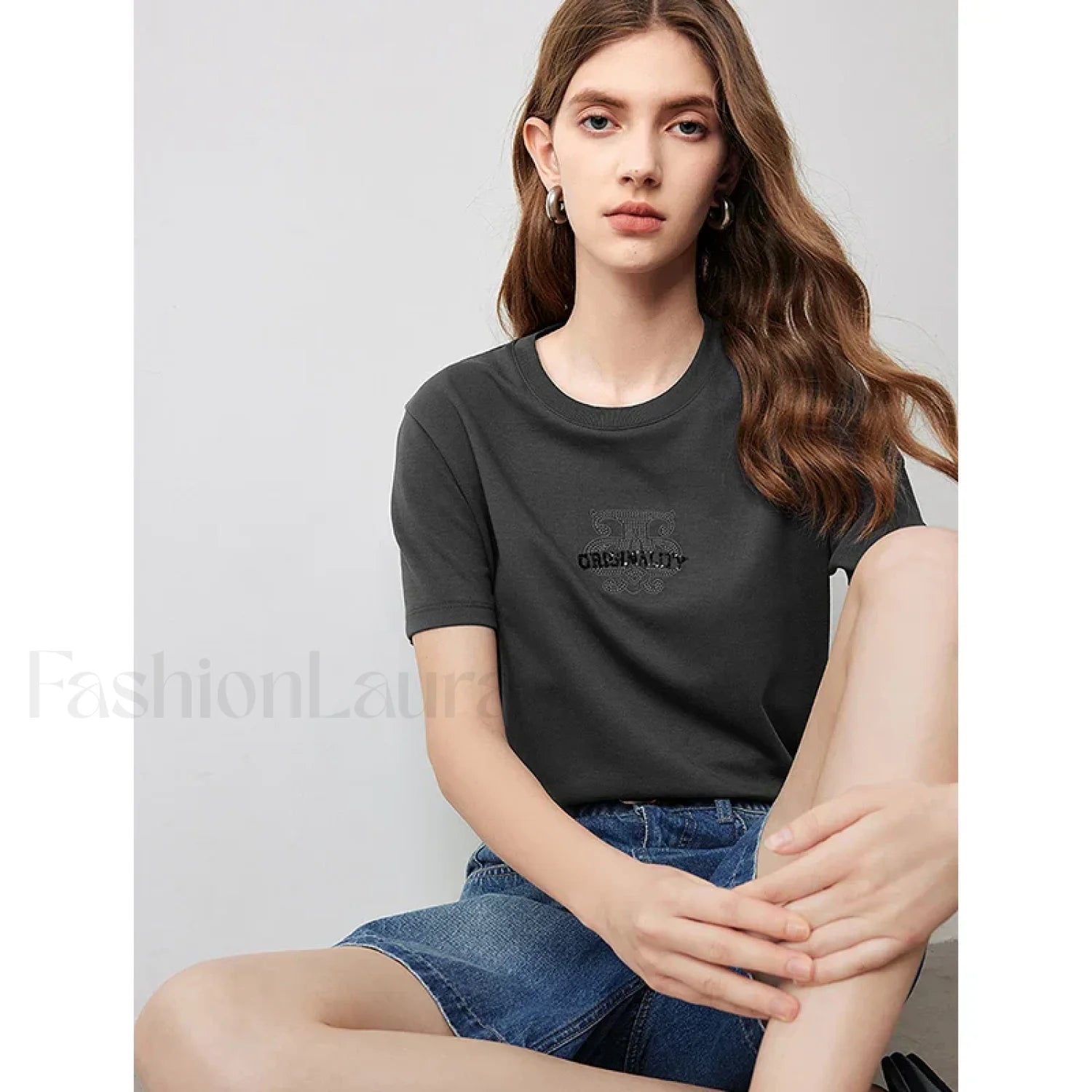 Letter Bead Embroidery Round Neck T-Shirt Secondary image