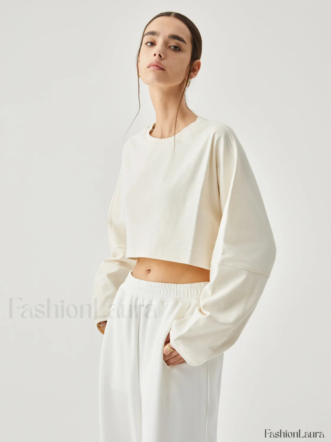 Living Easy Graceful Crop Sweatshirt Sweatshirts