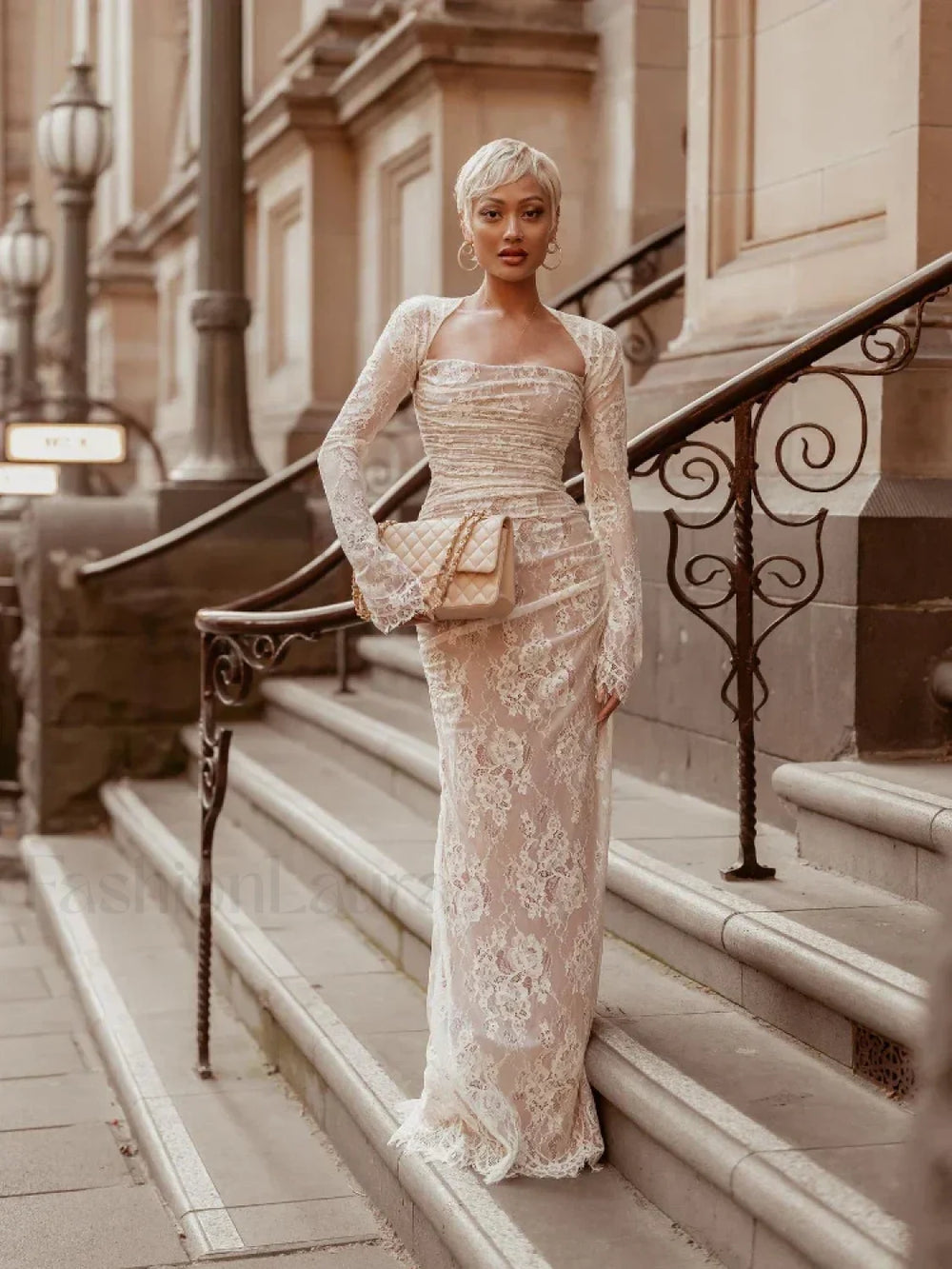 Maxi Women Clothing 2024 Lace Up White Wedding Events Elegant Lace Detachable Cape Party Dress