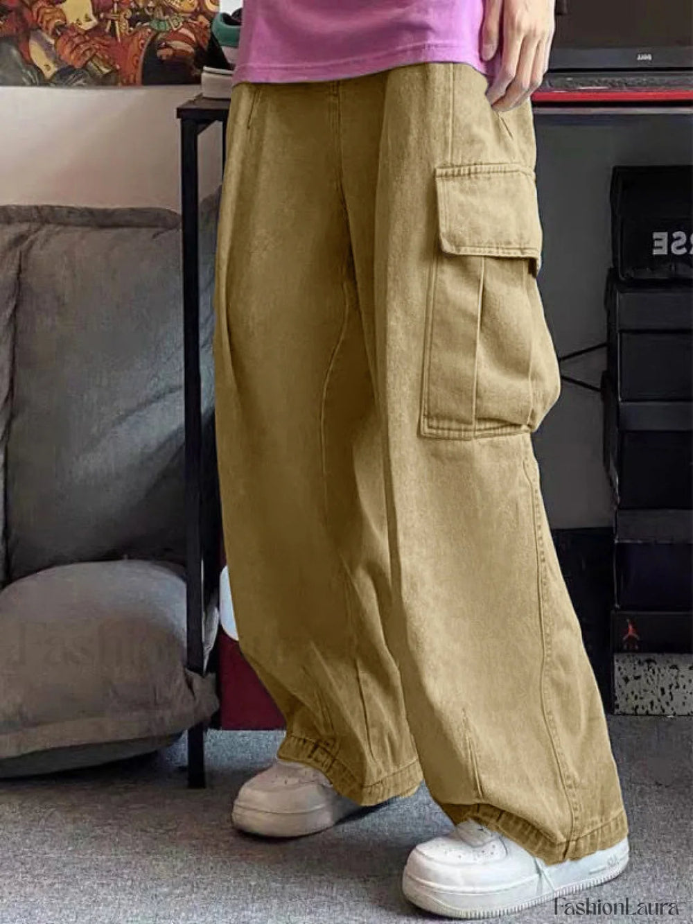 Men’s Cargo Pocket Patched Straight Leg Jeans loose jeans