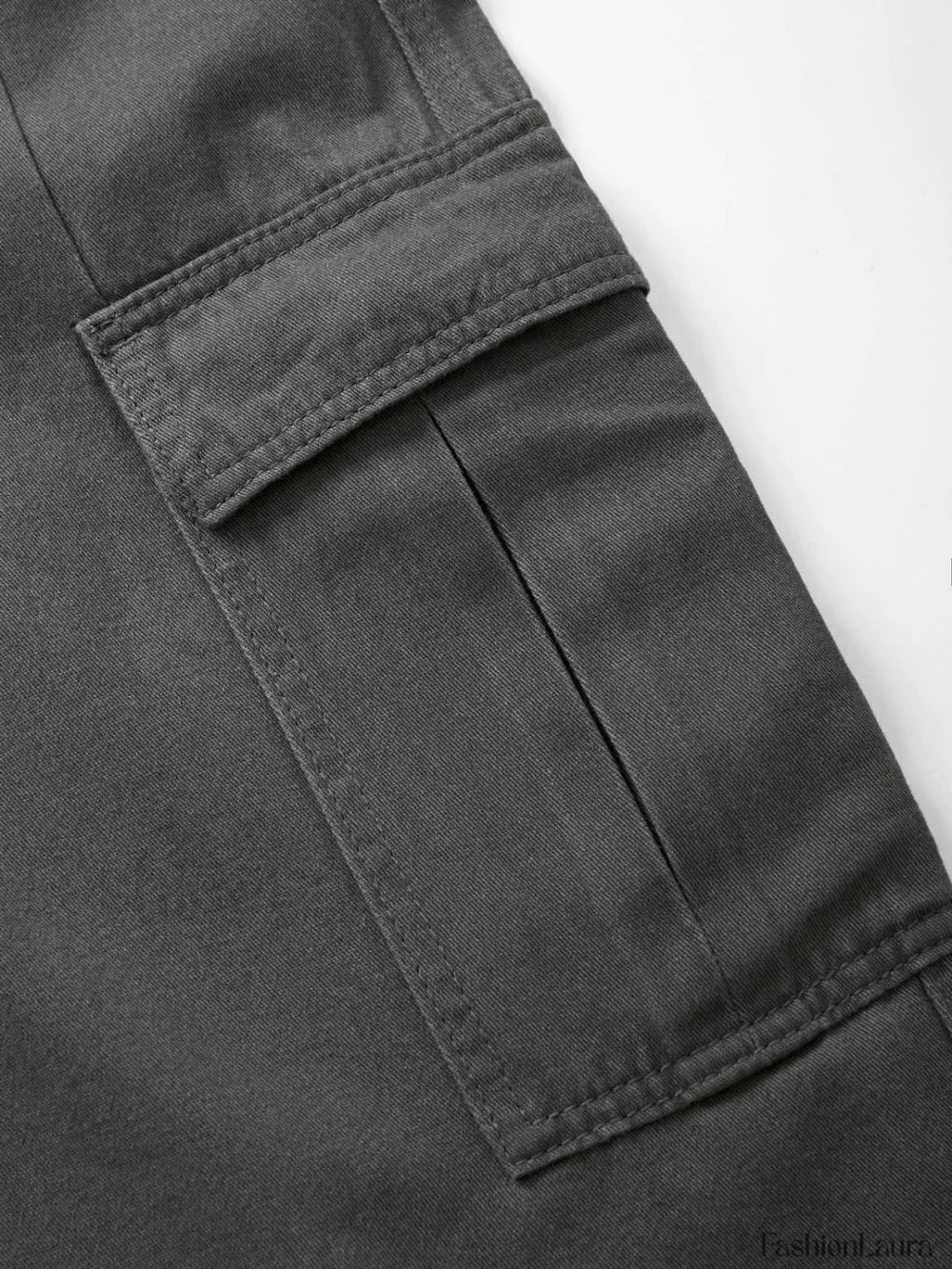 Men’s Cargo Pocket Patched Straight Leg Jeans loose jeans