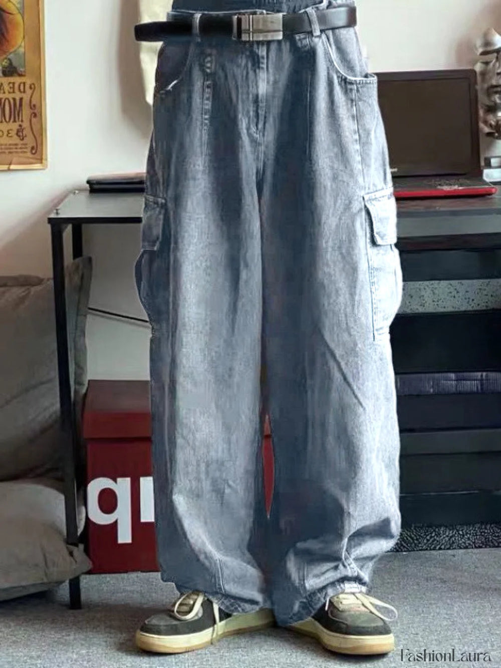 Men’s Cargo Pocket Patched Straight Leg Jeans loose jeans