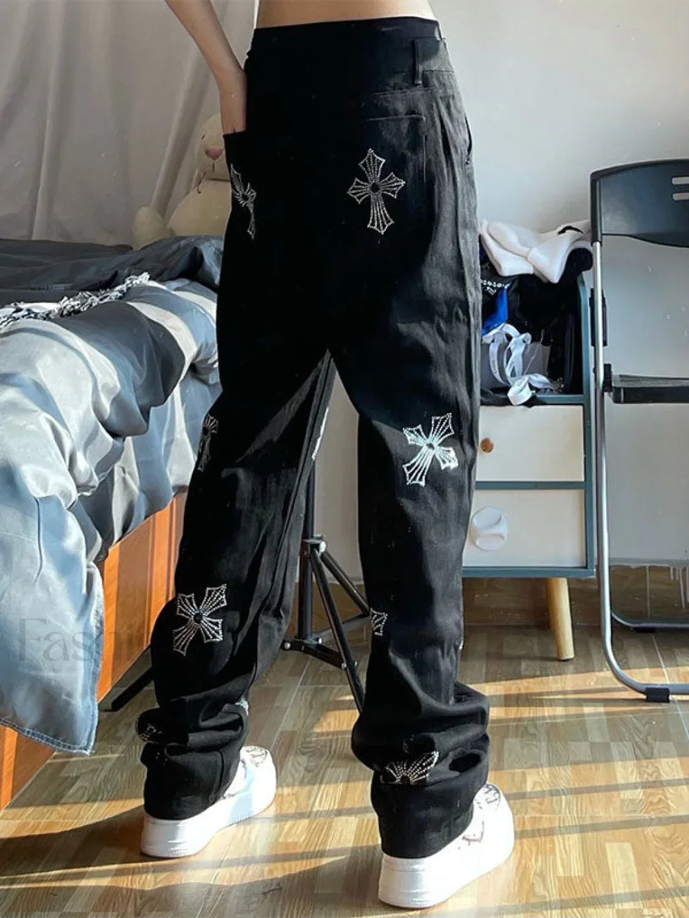 Men’s Cross Rhinestone Loose Fit Jeans Slim jeans