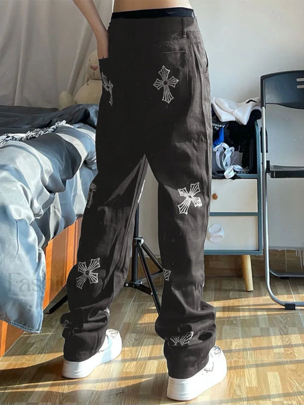 Men’s Cross Rhinestone Loose Fit Jeans Slim jeans