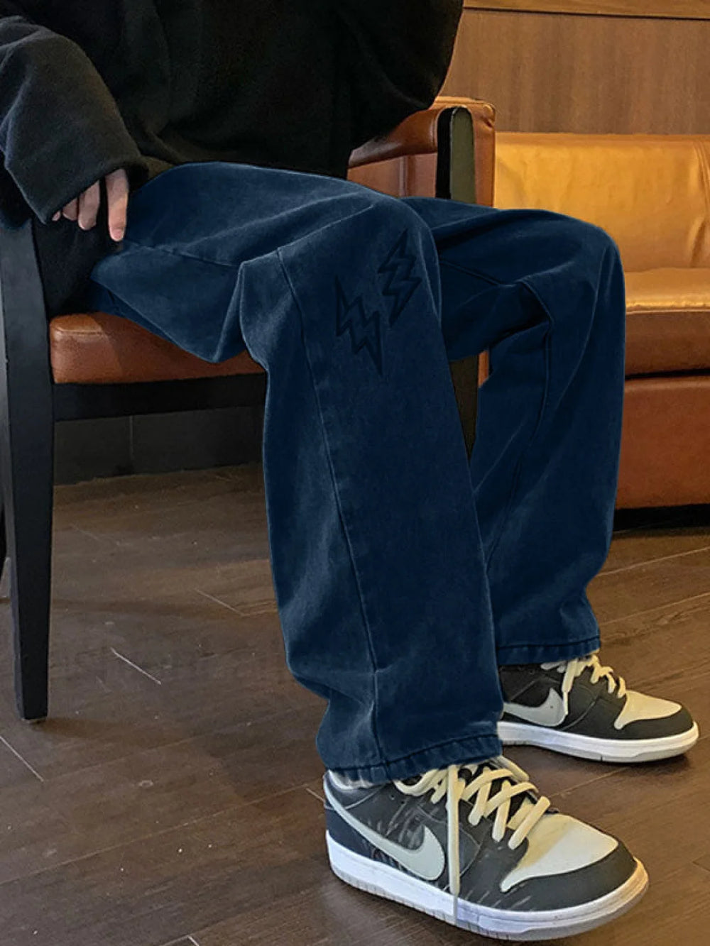 Men’s Lightning Embroidered Straight Jeans Straight leg jeans