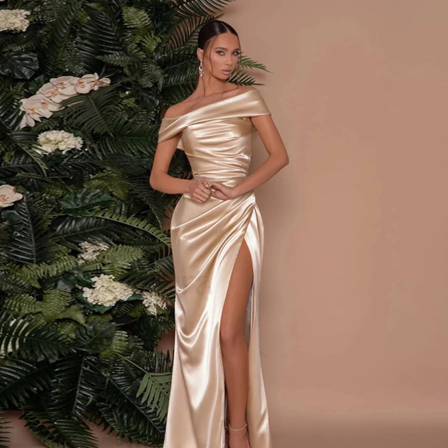 Mercerized One Shoulder Split Hem Maxi Dress Secondary image