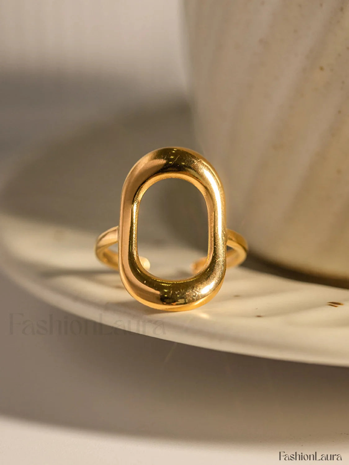 Minimalist Charming Window Ring Golden / One Size Rings