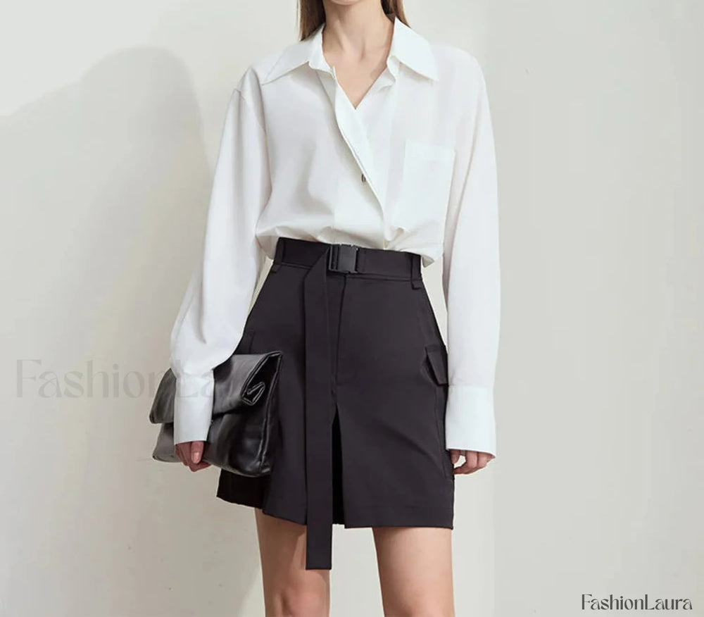 Minimalist Mountain Style Solid Casual Short Black / S