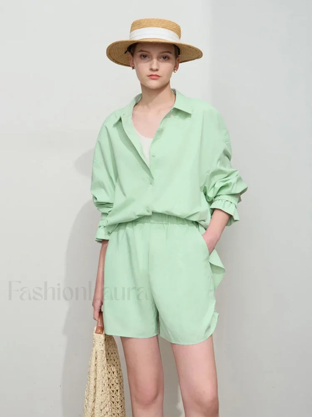 Minimalist Women Pleated Pocket Design Loose Short