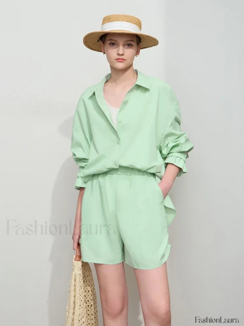 Minimalist Women Pleated Pocket Design Loose Short