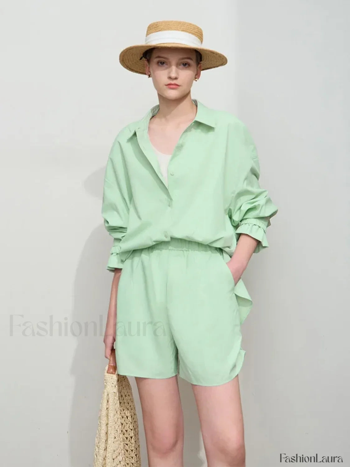 Minimalist Women Pleated Pocket Design Loose Short