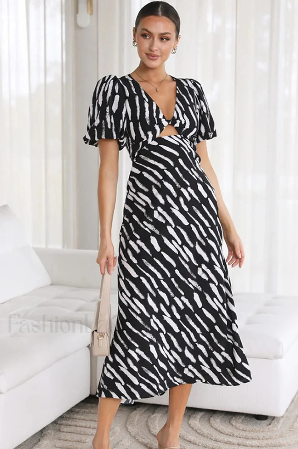 Paysley Elegant Midi Dress S / Black
