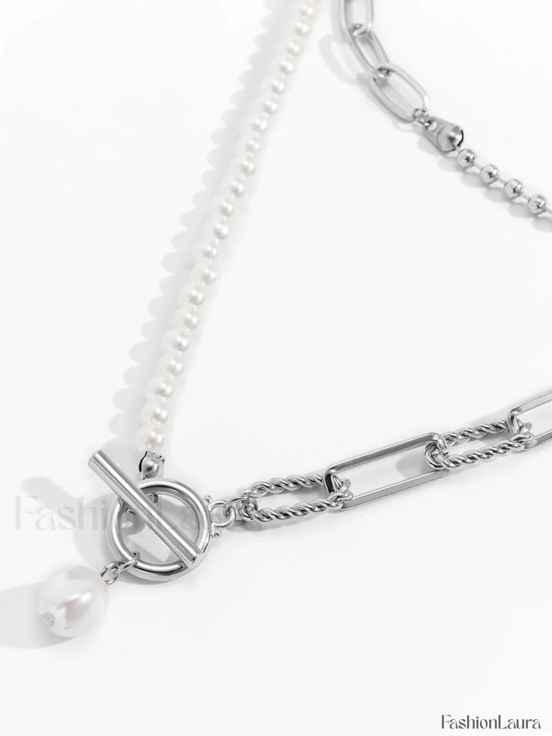 Pearl Charming Saturn Necklace Silver / One Size Necklaces