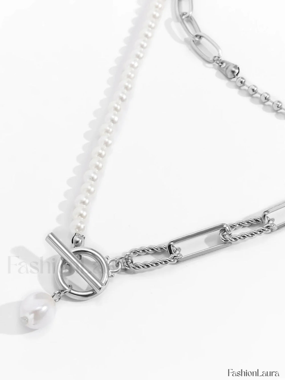 Pearl Charming Saturn Necklace Silver / One Size Necklaces