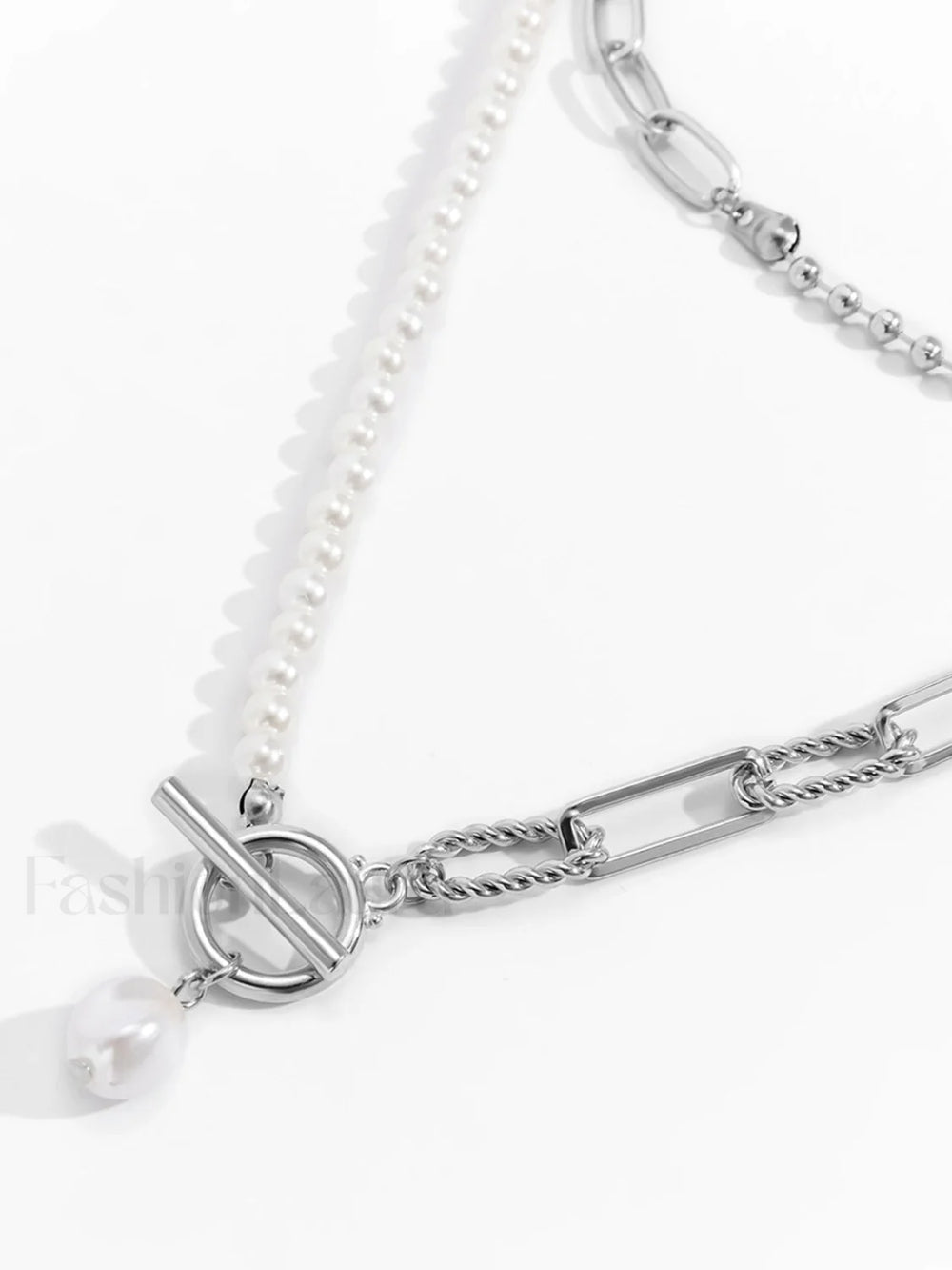 Pearl Charming Saturn Necklace Silver / One Size Necklaces