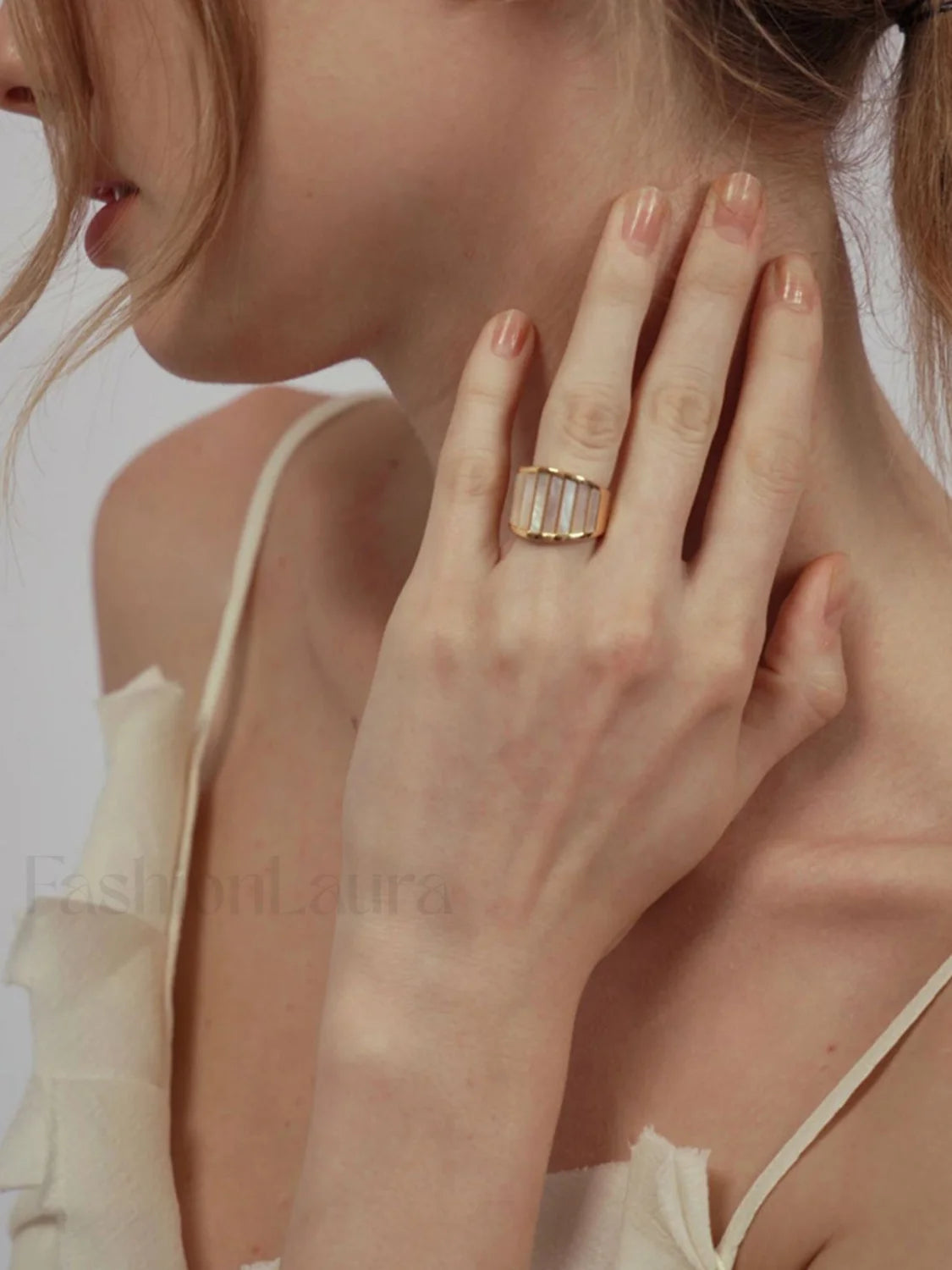 Pinctada Charming Decor Ring Gold / S Rings Main image