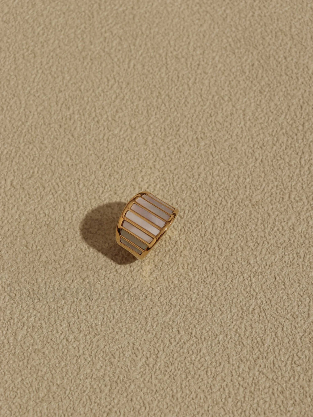 Pinctada Charming Decor Ring Rings