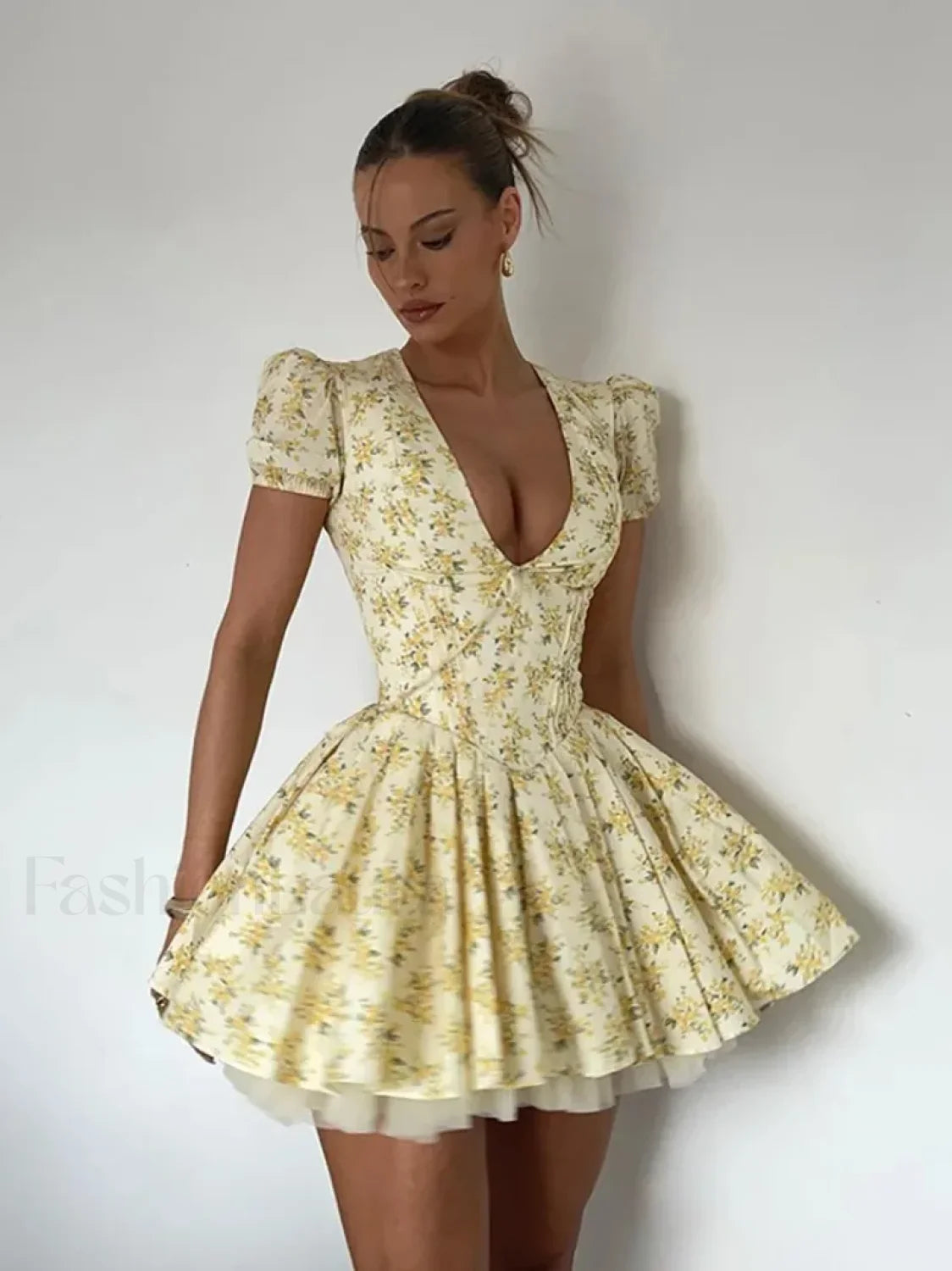 Pleated Puff-Sleeve Floral Dress Secondary image