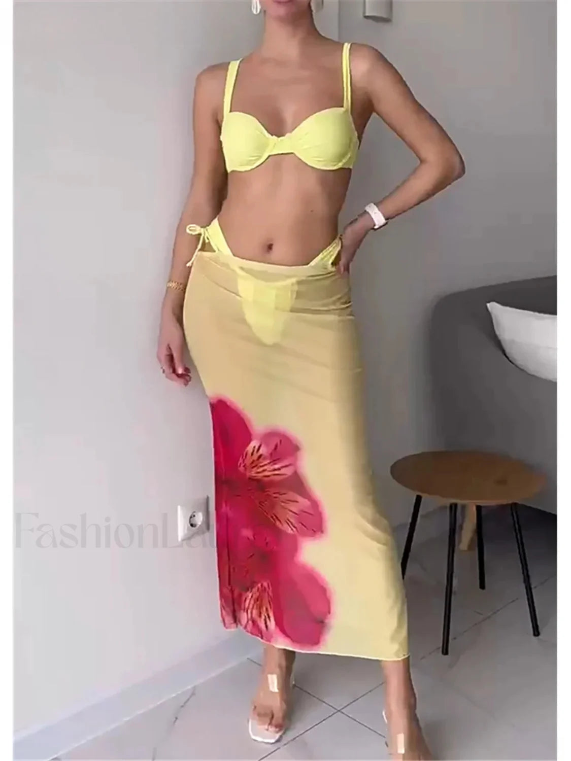 Printed Underwired Skirt Three Piece Set Main image
