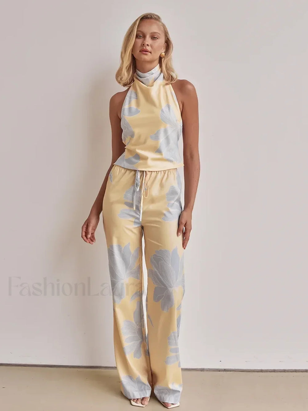 Printing Halter Backless Pants Two Piece Set