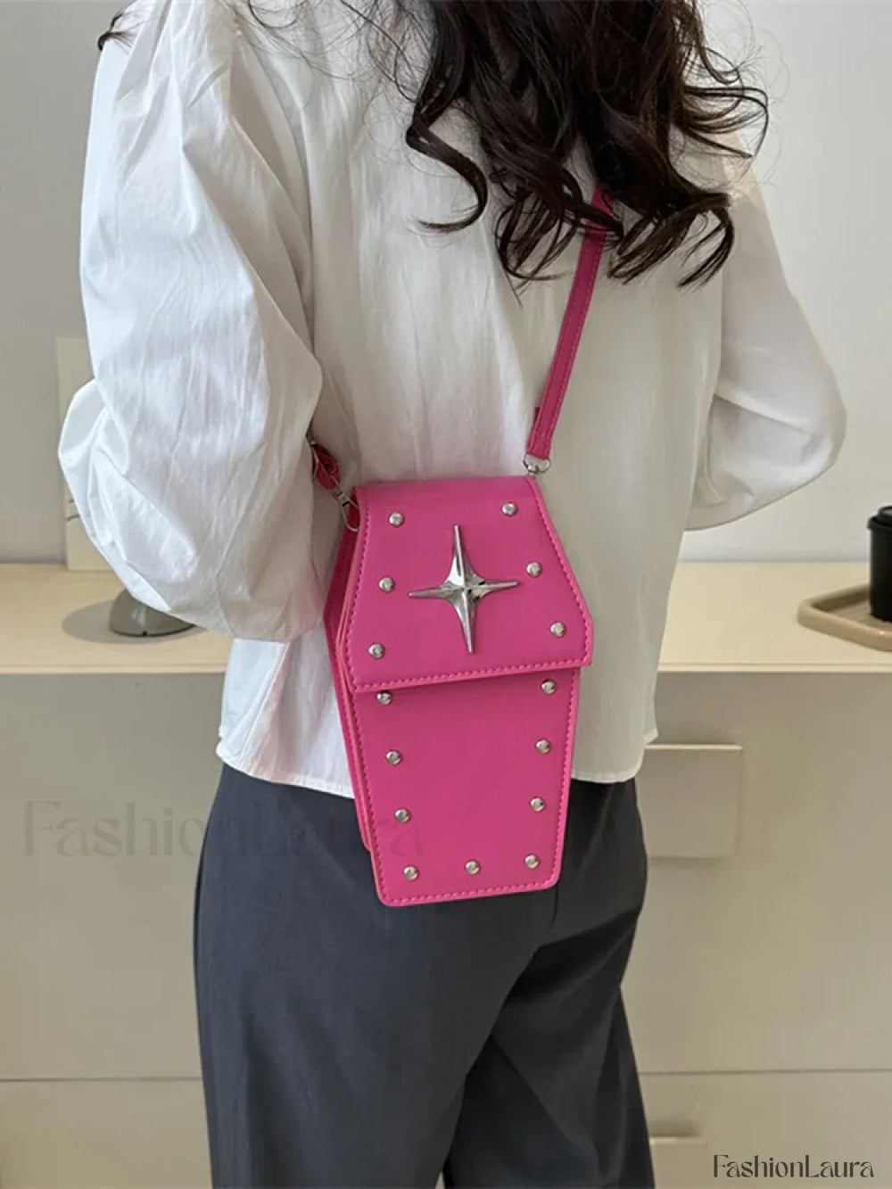 Retro Gothic Dark Personalized Star Rivet PU Leather Women Halloween Handbag