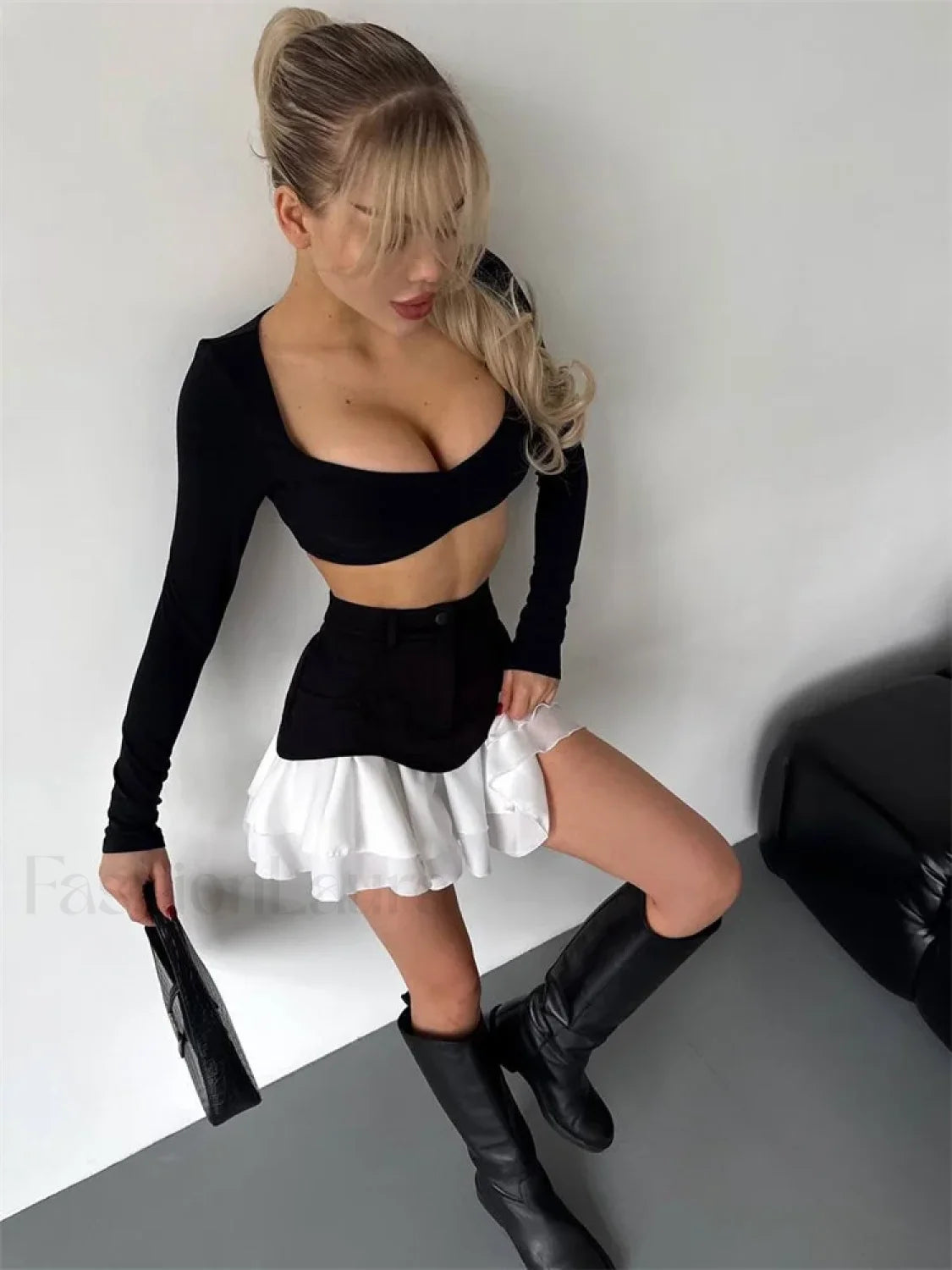 Ruffled Pocket High Waist Mini Skirt Secondary image