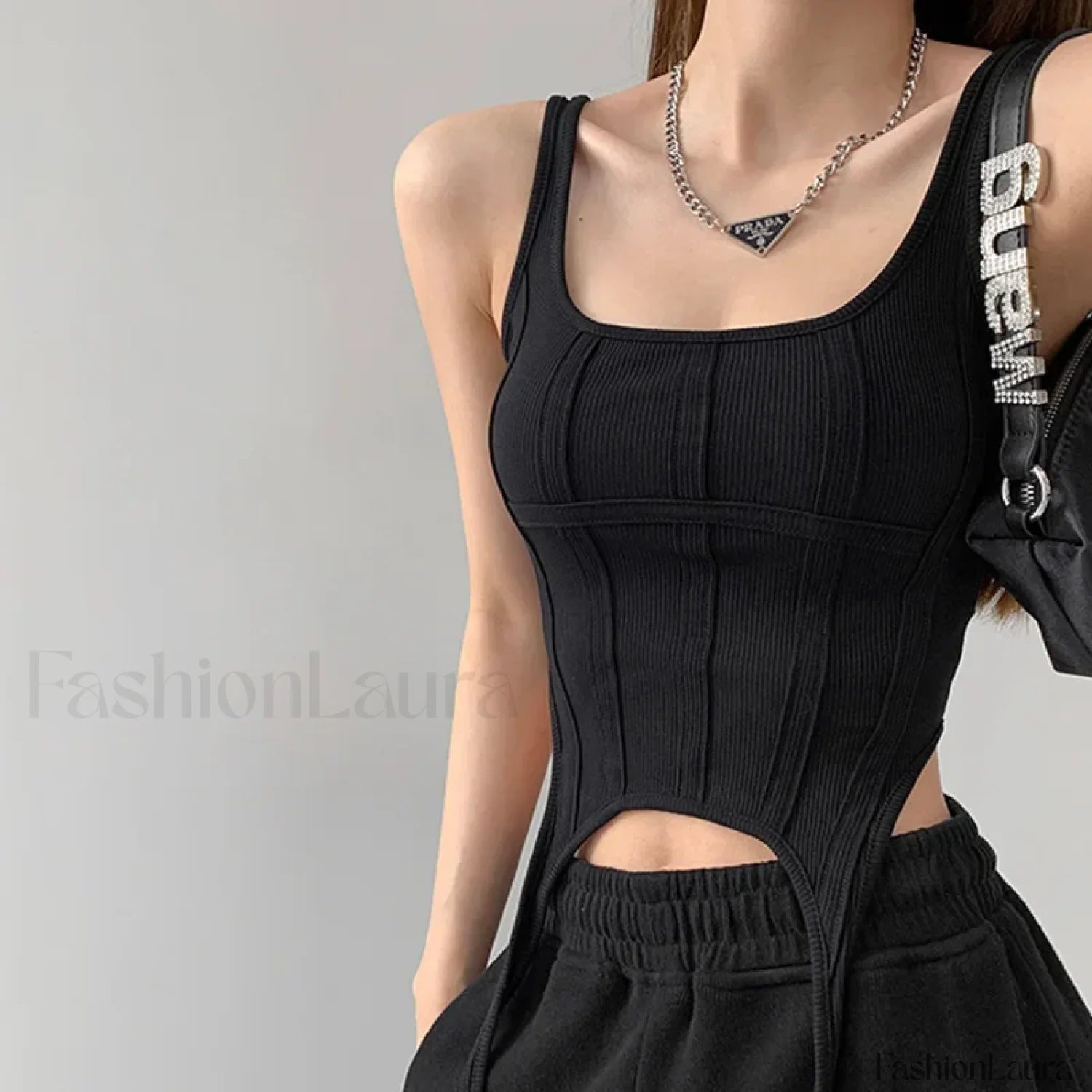 Safari Hook Bottom Crop Top Black / S