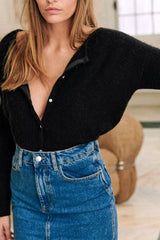 Simple Button Round Neck Knit Cardigan Black / S