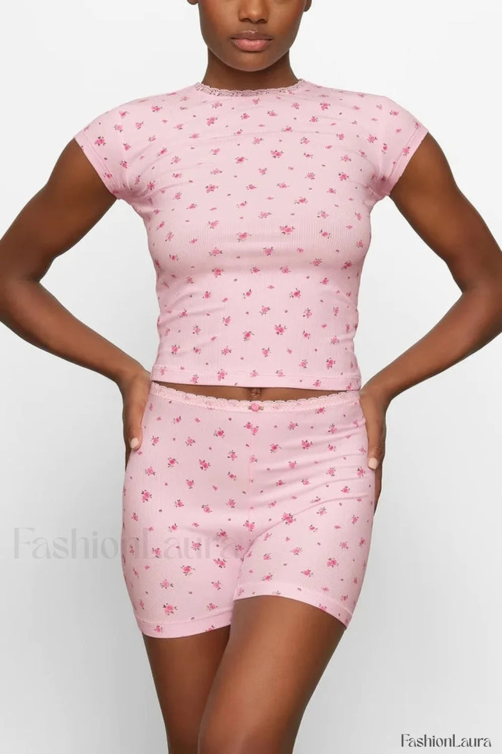 Skims Soft Lounge Charming Top + Shorts Set S / Pink