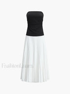 Sleeveless Pleated Long Dress Dresses