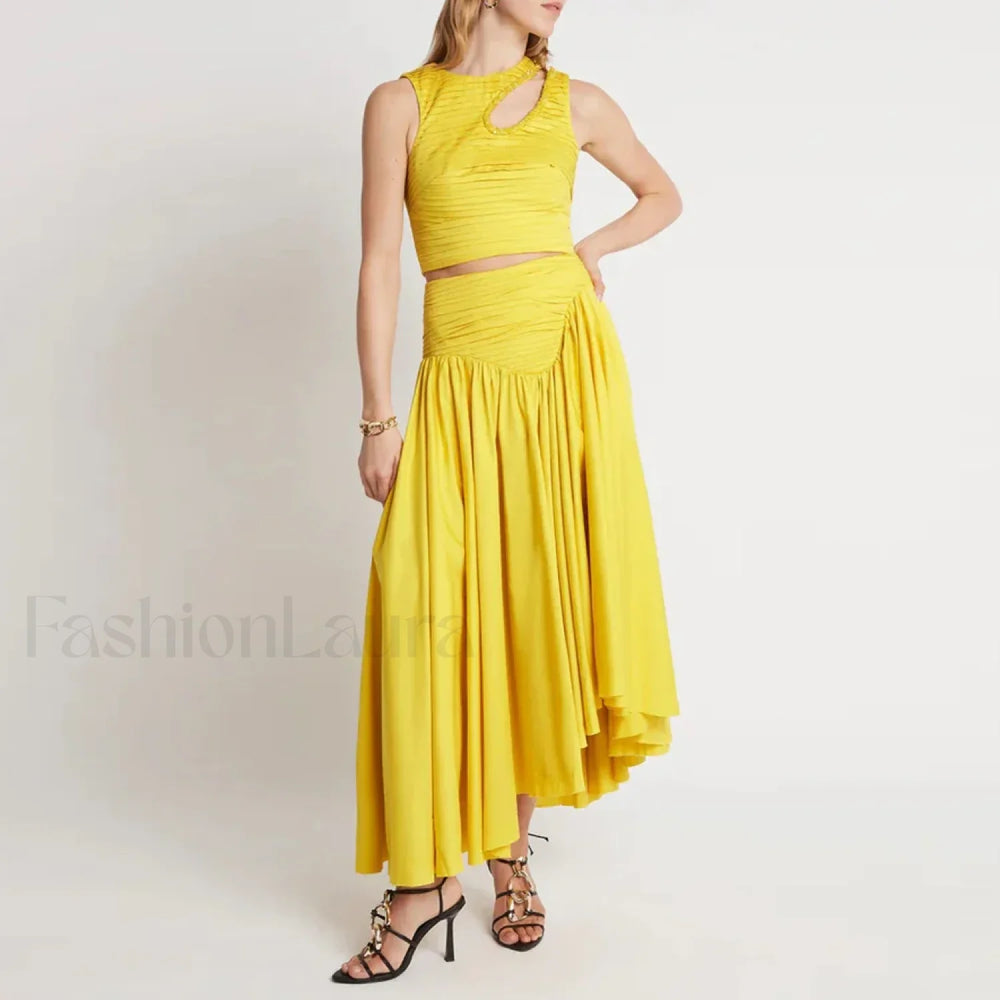 Slim Hollow Pleated Skirt Two Piece Set Yellow / S