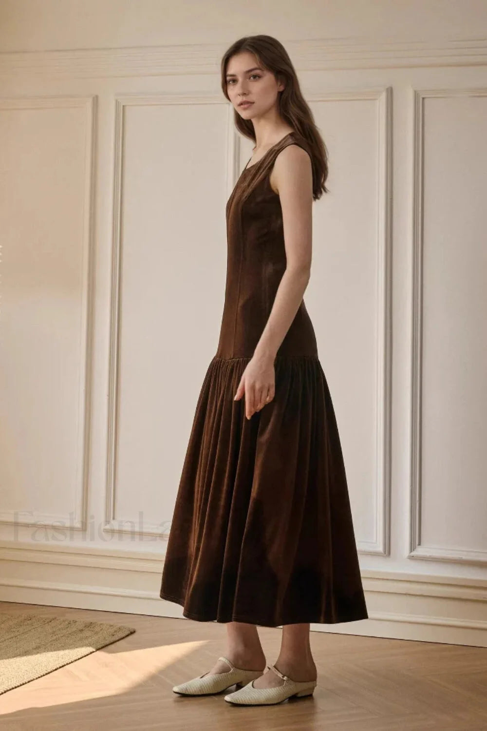 Solid Pleated Sleeveless Slim Fit Maxi Dress Secondary image