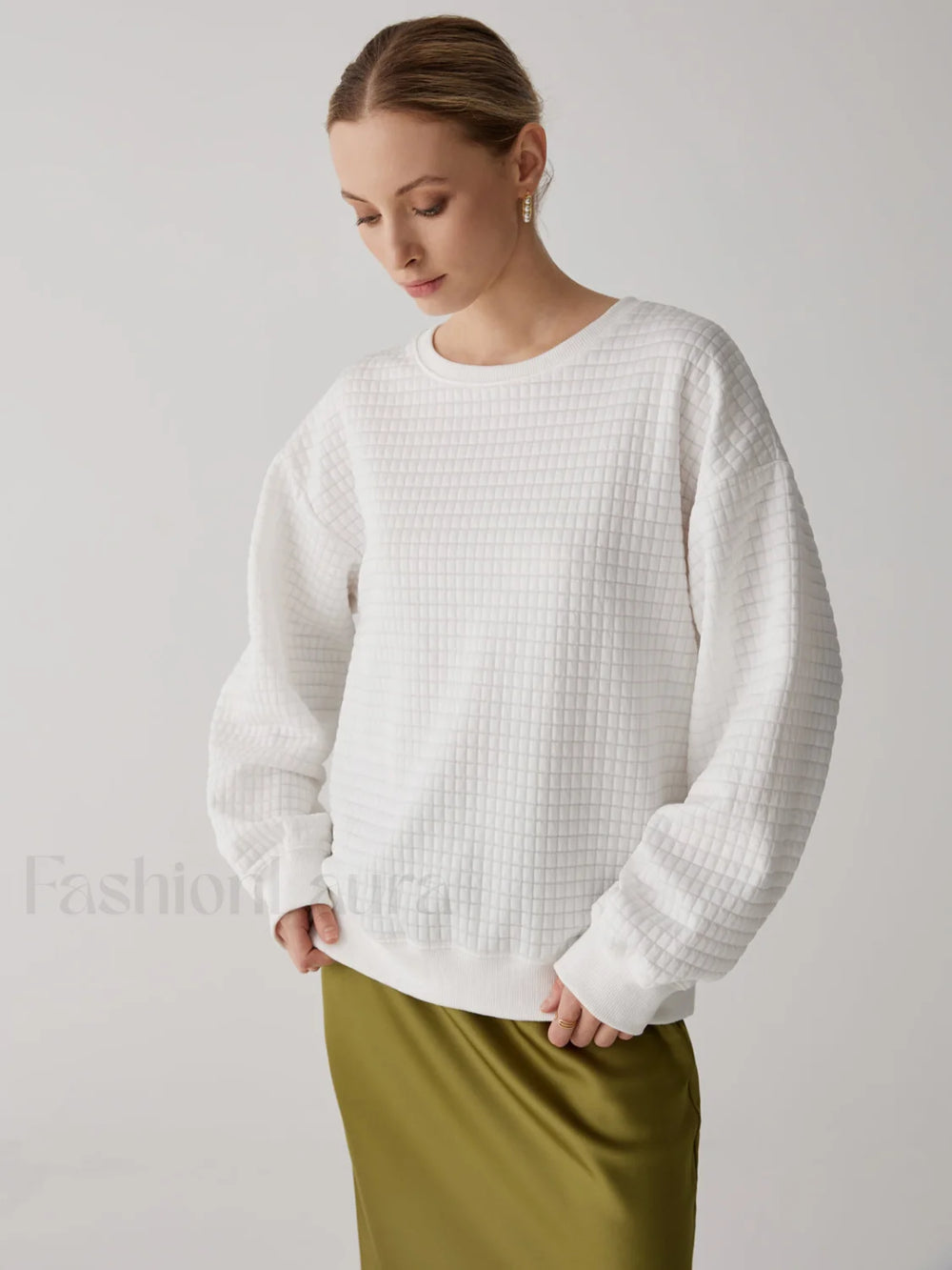 Solid Textured Graceful Crew Neck Sweatshirt Sweatshirts