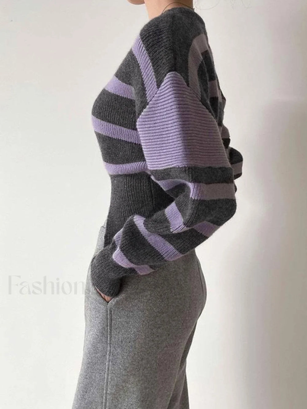 Stripe Asymmetric Graceful Notched Crop Sweater Sweaters L