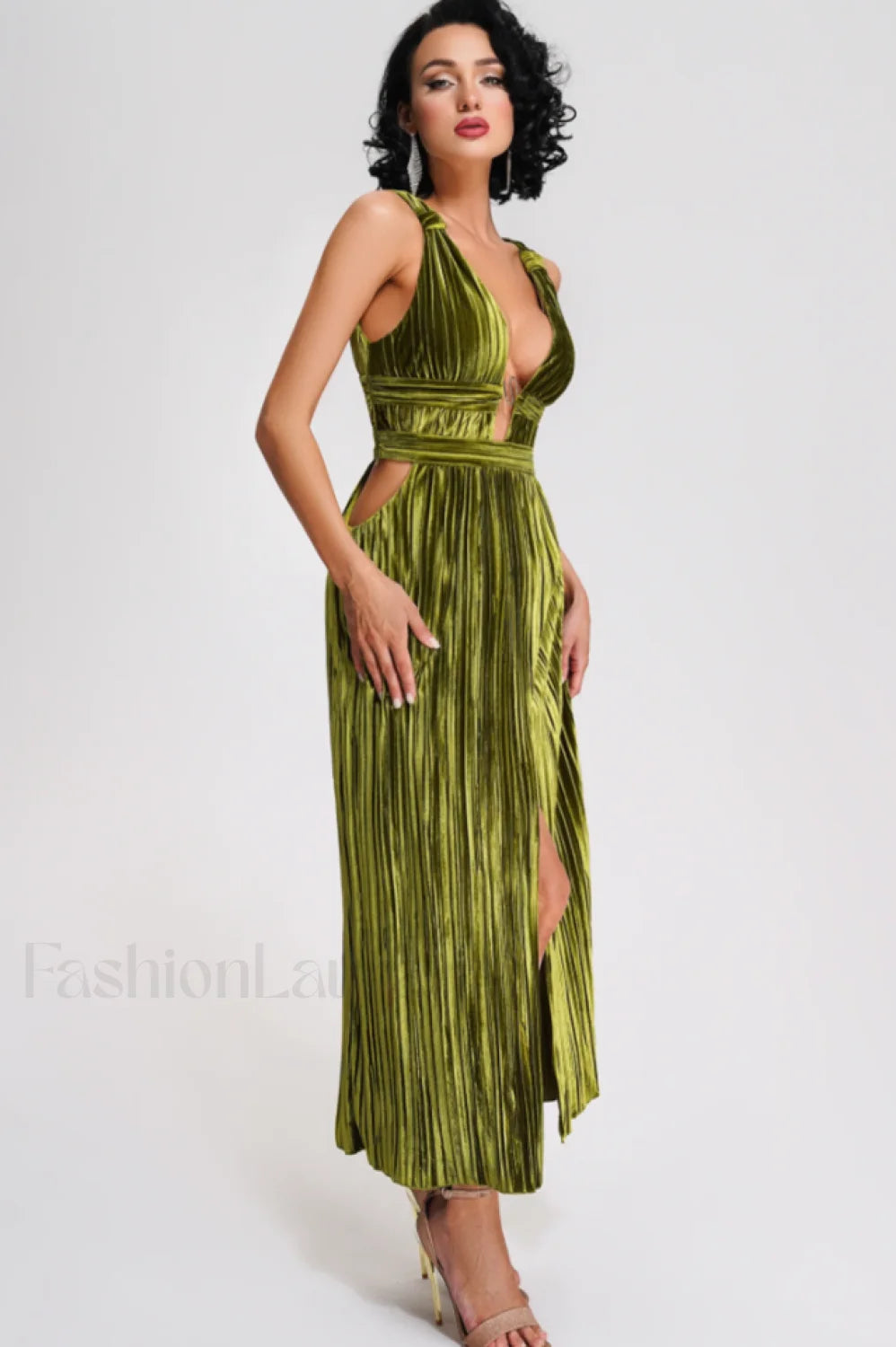 Thyme Velvet Stylish Slit Midi Dress Secondary image
