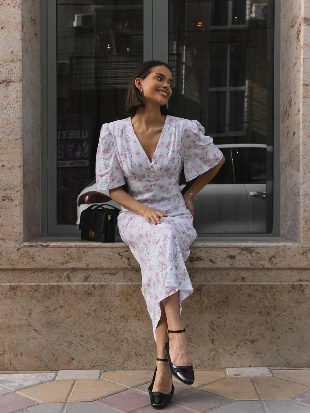 V Neck Slim Fit Floral Dress