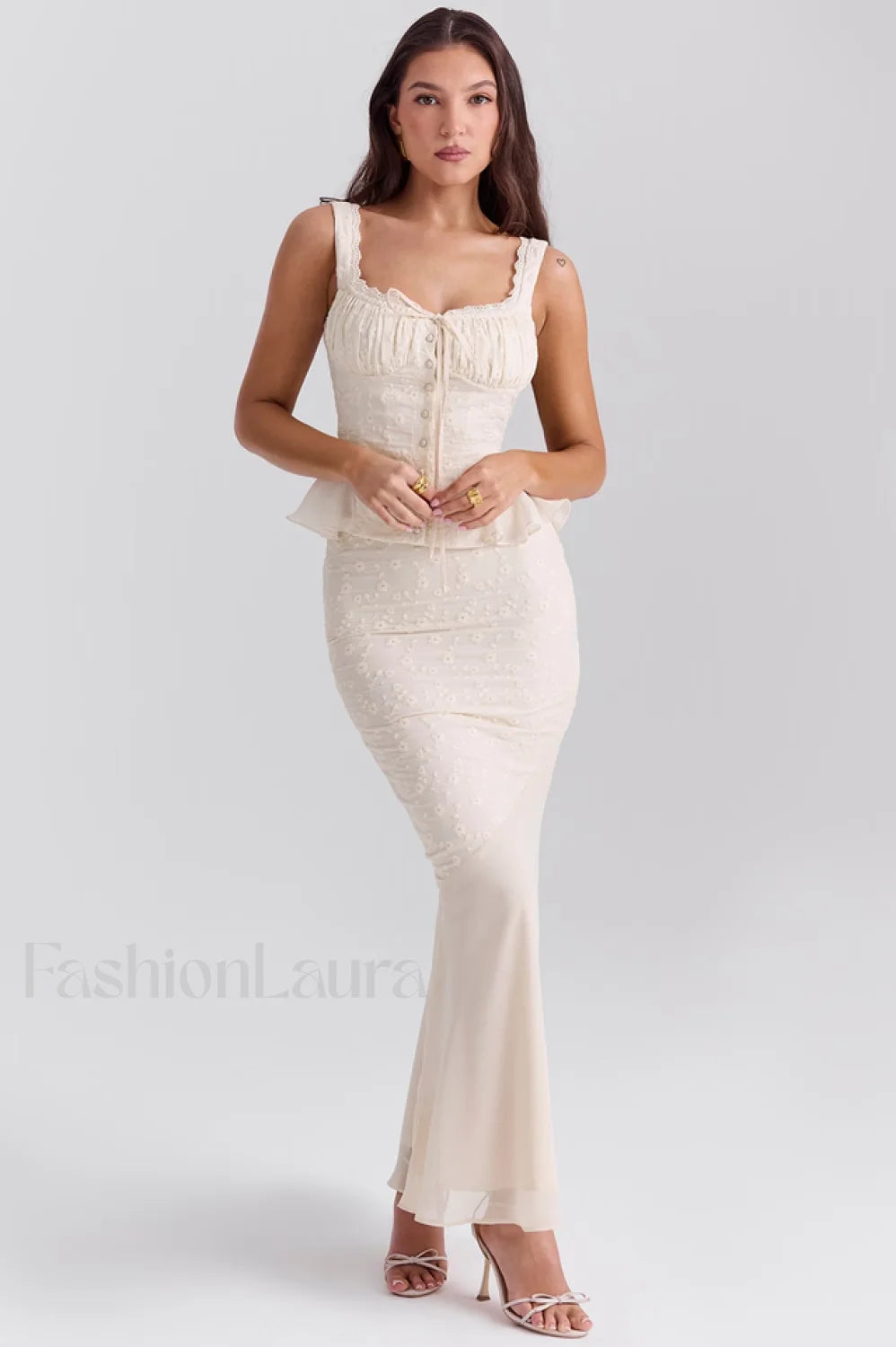 Vintage Embroidery Ruffle Charming Top & Skirt Set S / Ivory Main image