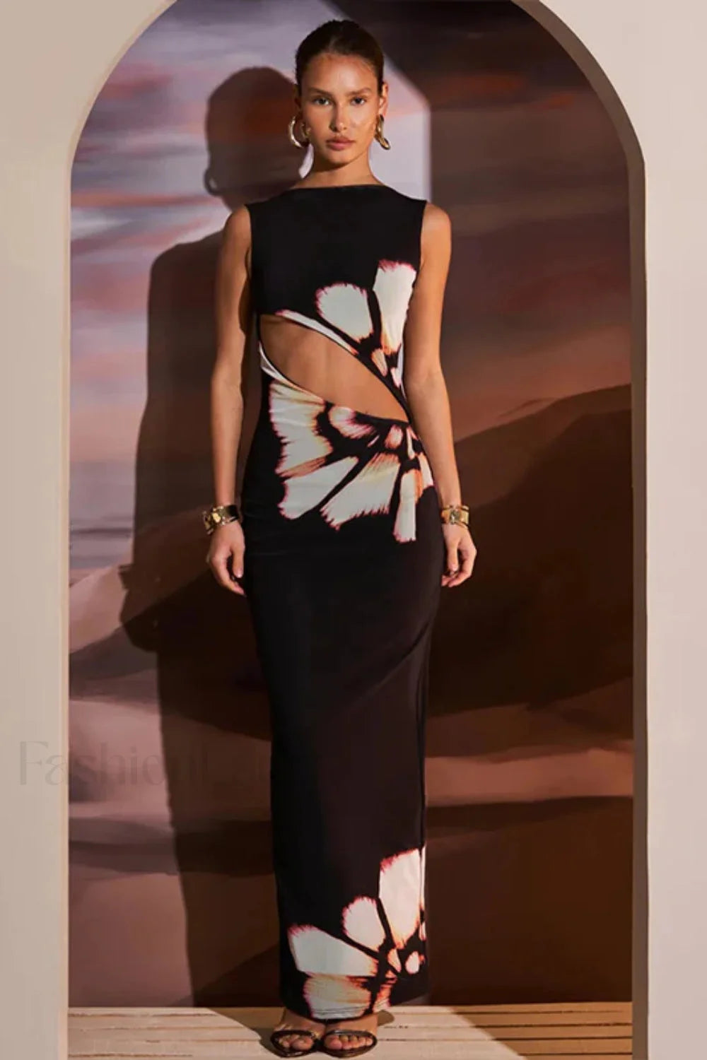 Vintage Floral Sleeveless Cutout Bodycon Maxi Dress Black / S Main image