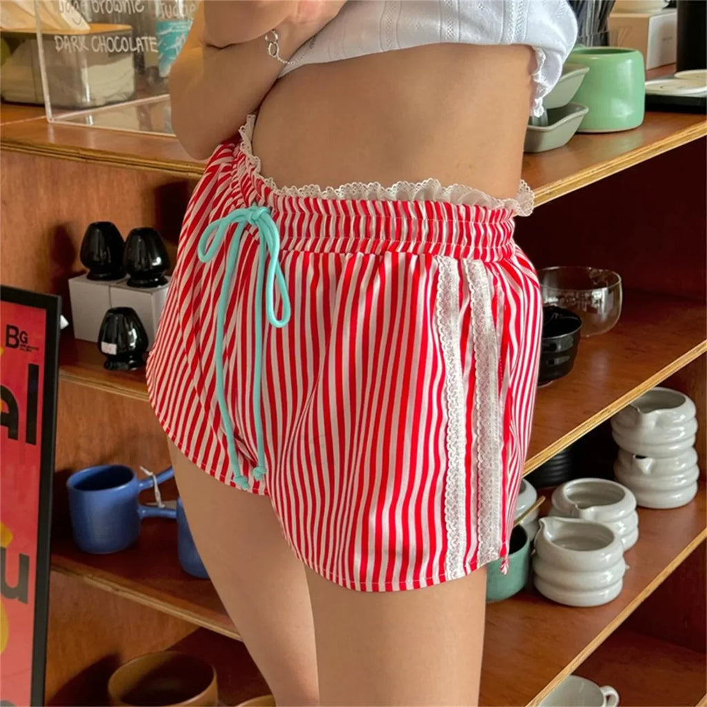 Vintage Kawaii Ruffles Lace Trim Striped Short red / S